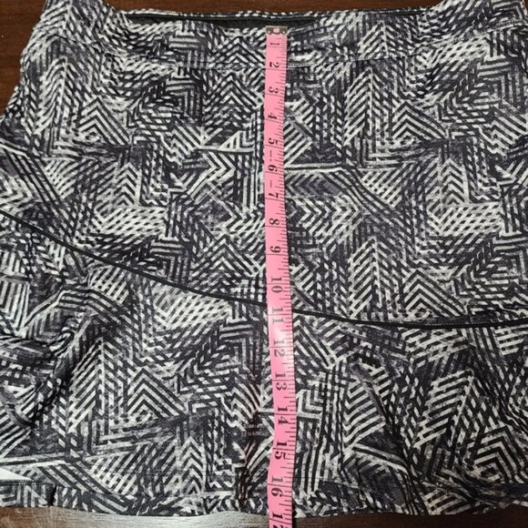 Made For Life Geometric Skort - Picture 5 of 7
